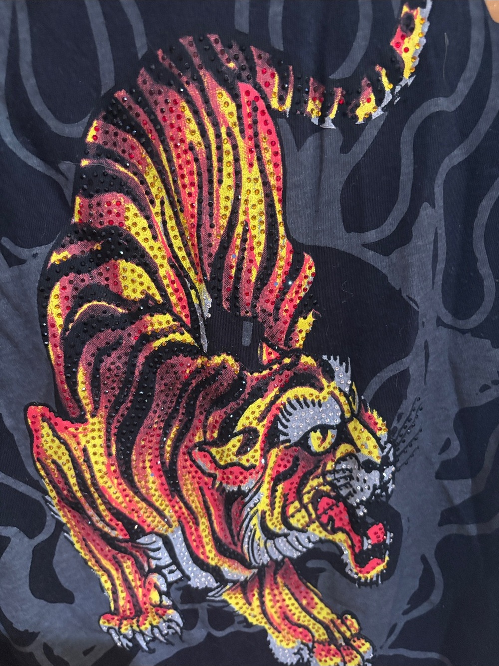 Ed Hardy Black Graphic Tiger Tee - Picture 3 of 5